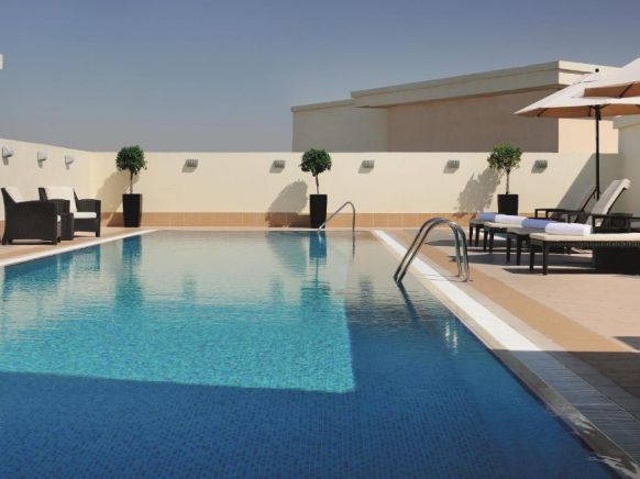 Отель AVANI Deira Dubai Hotel