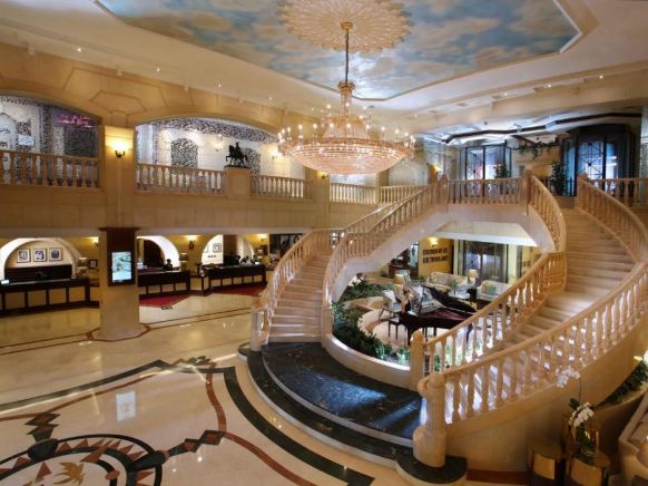 Отель Carlton Palace Hotel, Дубай