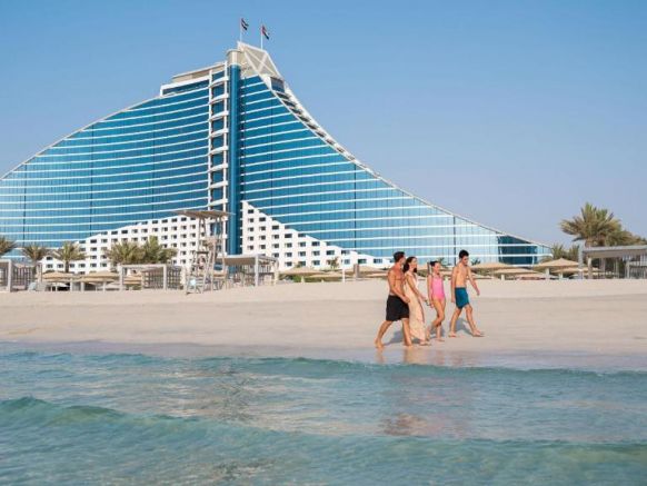 Курортный отель Jumeirah Beach Hotel, Дубай