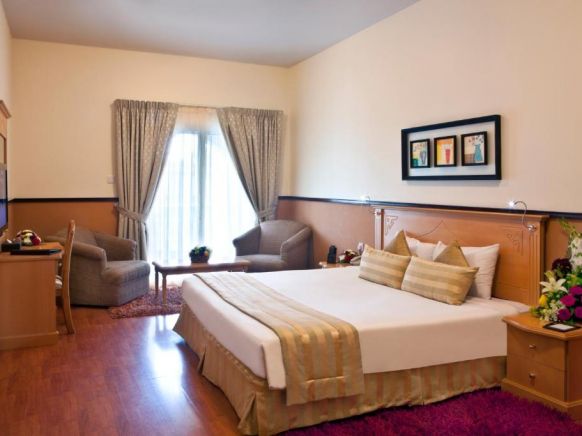 Отель Landmark Plaza Hotel