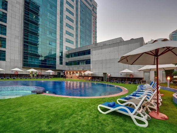 Апарт-отель Marina View Deluxe Hotel Apartment