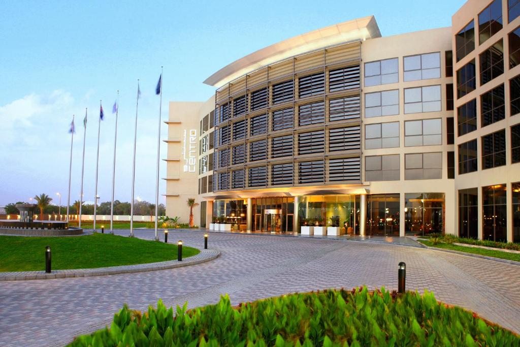 Отель Centro Sharjah - by Rotana, Шарджа