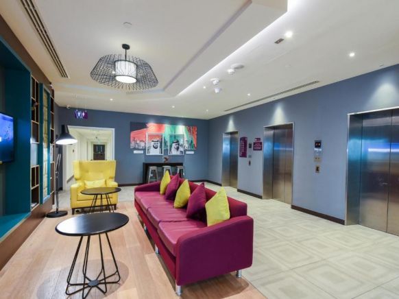 Отель Premier Inn Dubai International Airport