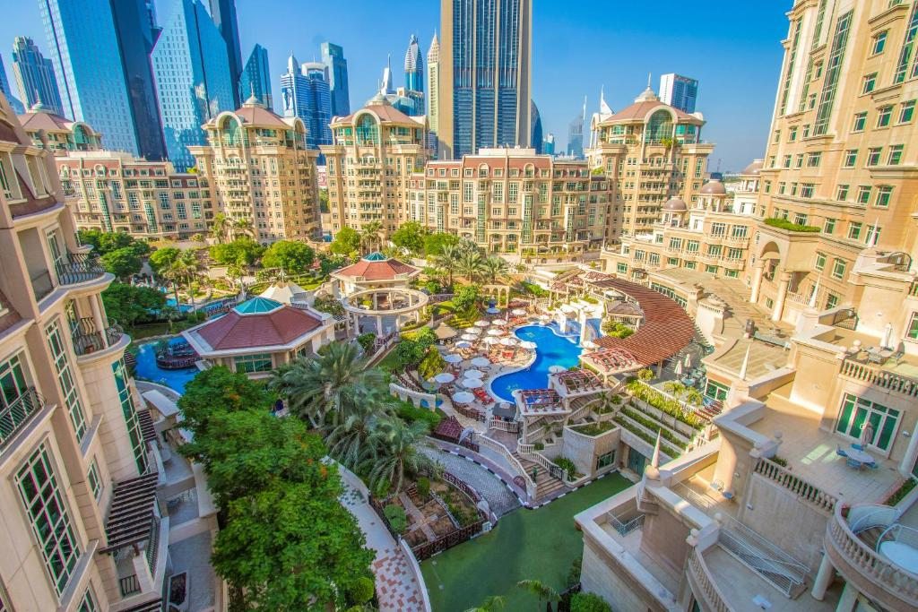 Отель Roda Al Murooj Hotel, Дубай