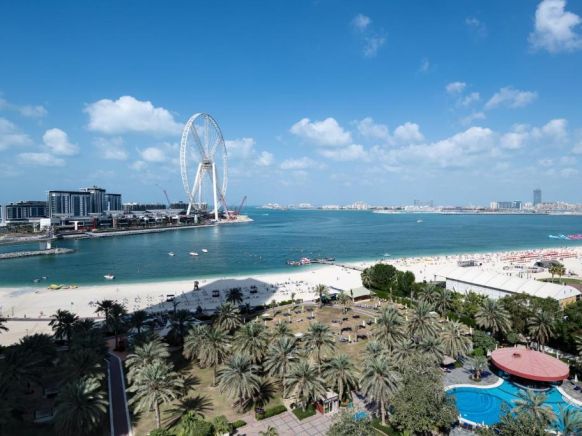Курортный отель Sheraton Jumeirah Beach Resort