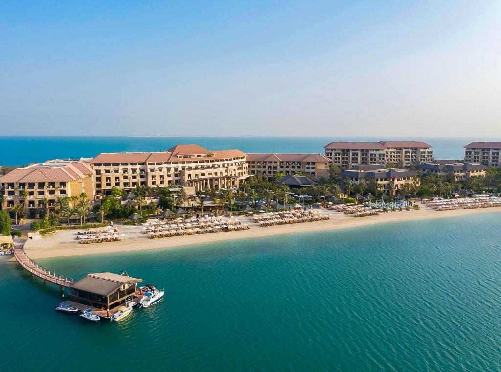 Курортный отель Sofitel The Palm, Дубай, Курорт и Спа