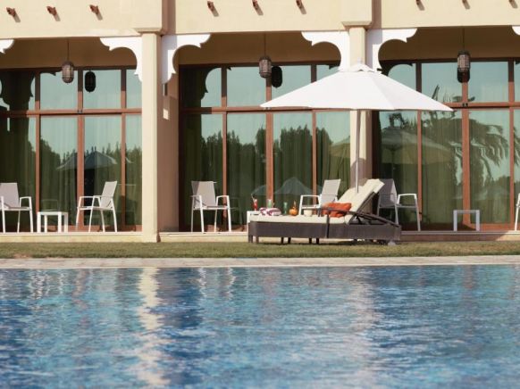 Отель Western Hotel - Madinat Zayed