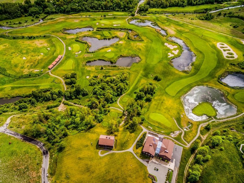 National Golf Resort, Кретинга