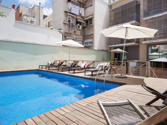 Apartment Barcelona Rentals - Gracia Pool Apartments Center, Барселона