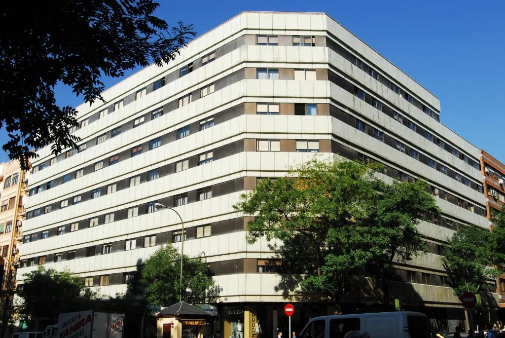Apartamentos Goya 75, Мадрид