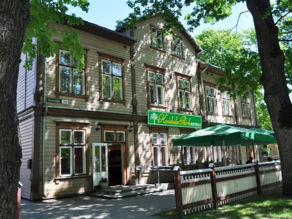 Koidulapark Hotell, Пярну