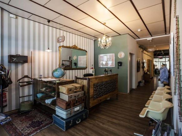 Pars Tailor's Hostal