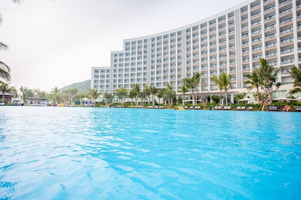 Vinpearl Nha Trang Bay Resort & Villas, Вин Нгуен