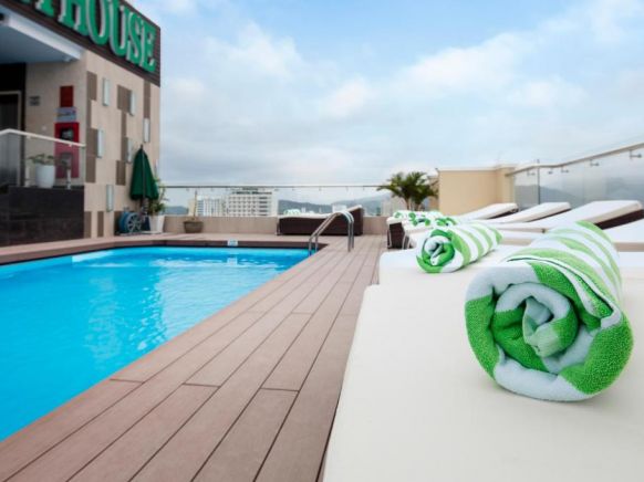 Green LightHouse Hotel