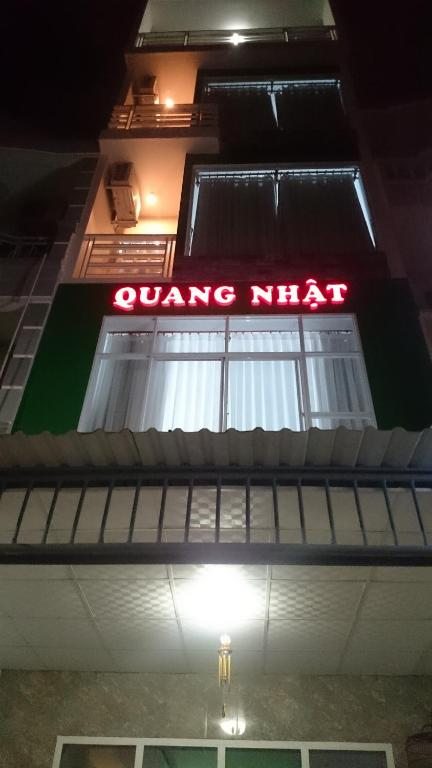 Quang Nhat Hotel, Нячанг