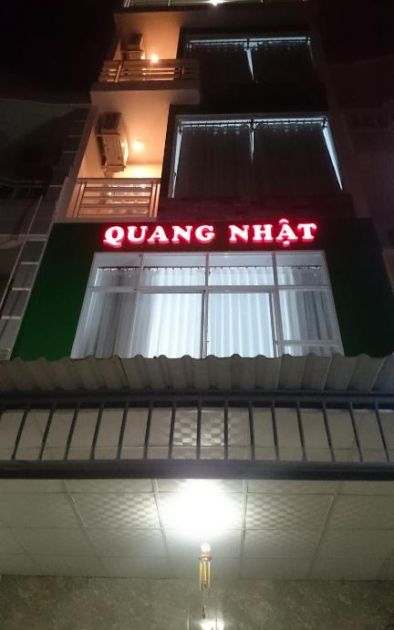 Отель Quang Nhat Hotel, Нячанг