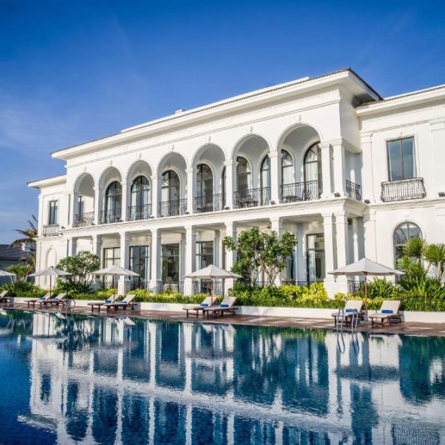 Курортный отель Vinpearl Nha Trang Long Beach Villas, Нячанг