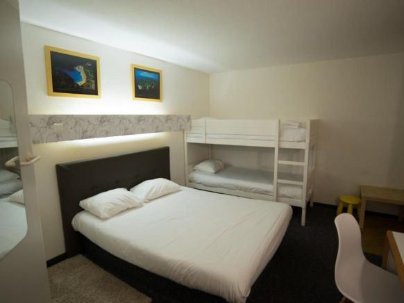 Hotel Quick Palace Tours, Тур