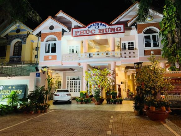 Phuc Hung Hotel, Ратьзя