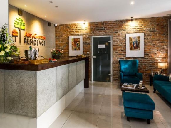 Art & Garden Residence