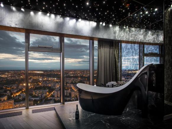 46th Floor Penthouse in Sky Tower