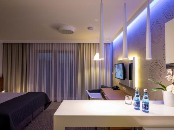 Invite, Вроцлав