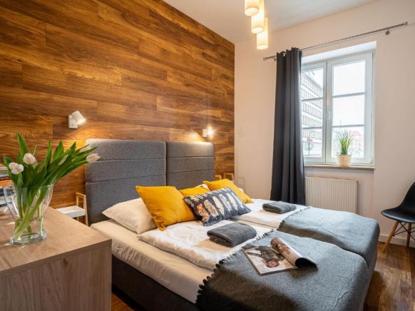 Solny Square Aparthotel