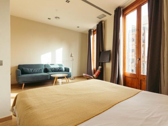 Plaza España Apartments