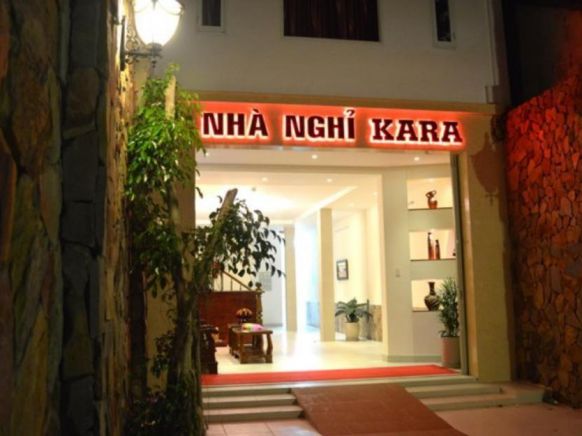 Kara Beachside Guesthouse, Дананг