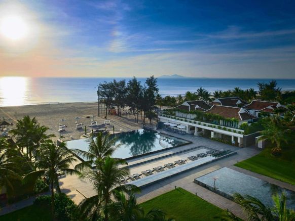 Pullman Danang Beach Resort, Дананг