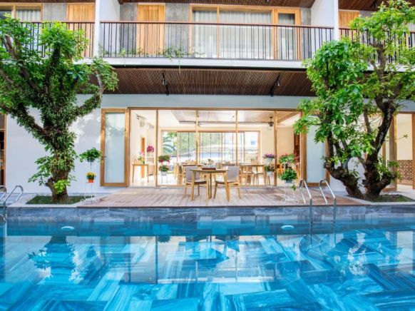 Tam House Villa Hotel