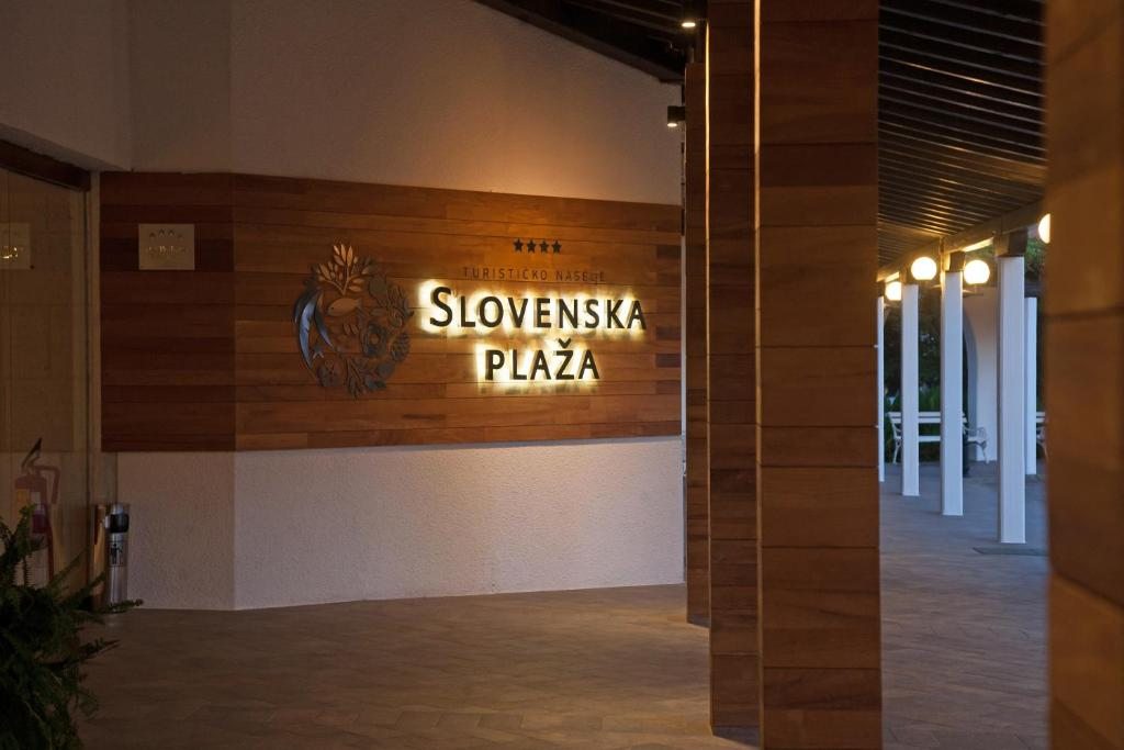 Hotel Slovenska Plaža Lux, Будва
