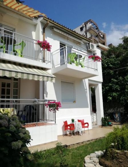 Guest House Vila Bak, Будва