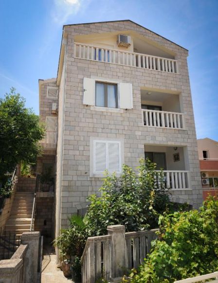 Sol Apartments