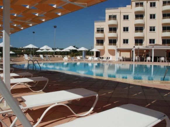 Kama Lifestyle Hotel Apartments, Протарас