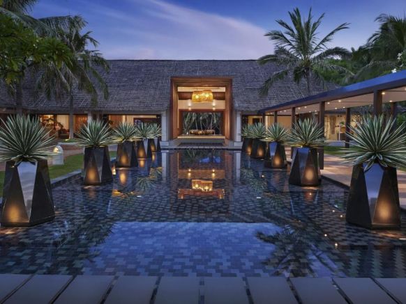 AVANI Quy Nhon Resort & Spa, Куинён