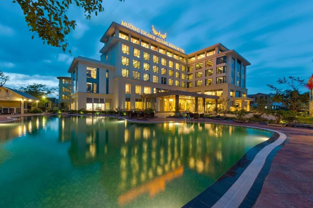 Отель Muong Thanh Holiday Quang Binh Hotel, Донгхой