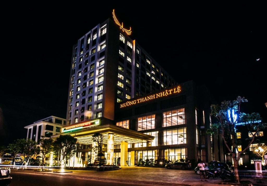 Muong Thanh Luxury Nhat Le Hotel, Донгхой
