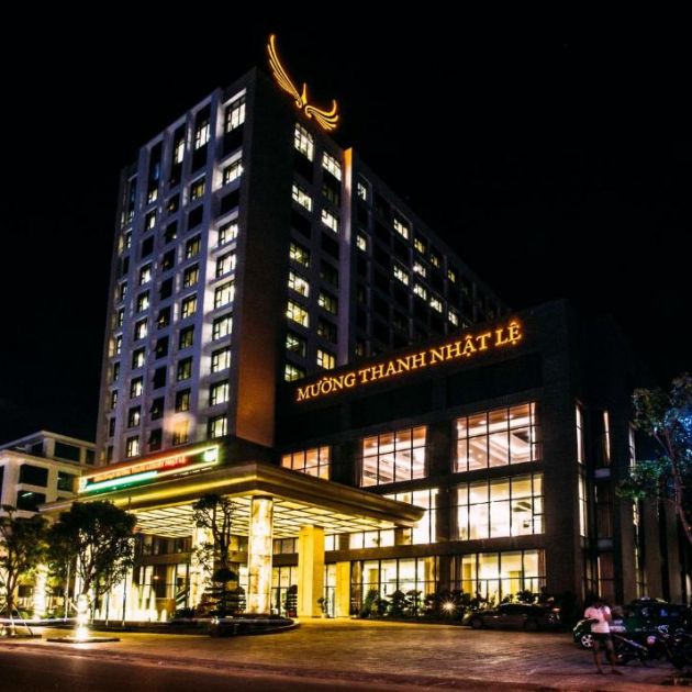 Отель Muong Thanh Luxury Nhat Le Hotel, Донгхой