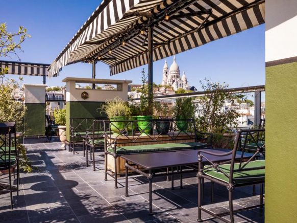 Hotel Carlton's Montmartre