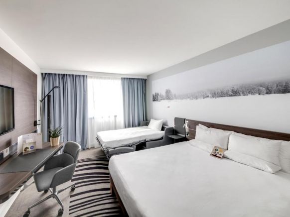 Novotel Paris Centre Gare Montparnasse, Париж