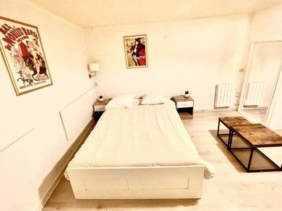 Hotel Du Globe, Париж