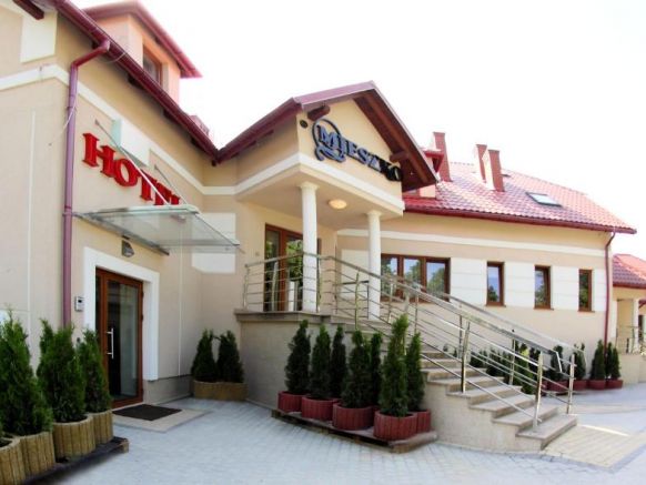 Отель Hotel Mieszko, Жешув
