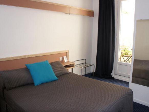 Hôtel Edgar Quinet, Париж