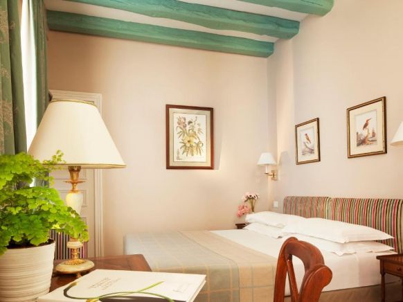 Le Relais Saint Honoré