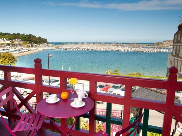 Manoir Du Cunningham, Сен-Мало