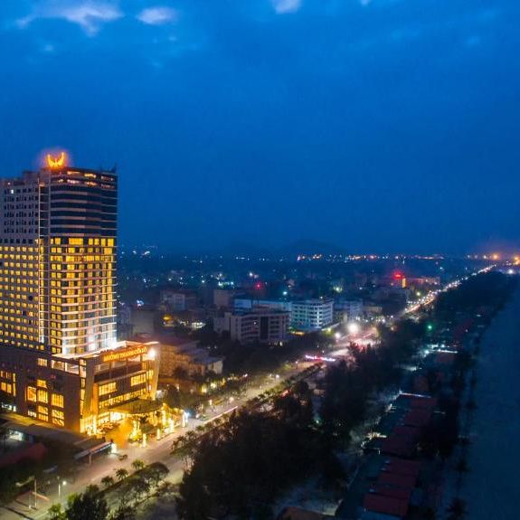 Отель Muong Thanh Grand Cua Lo Hotel, Винь