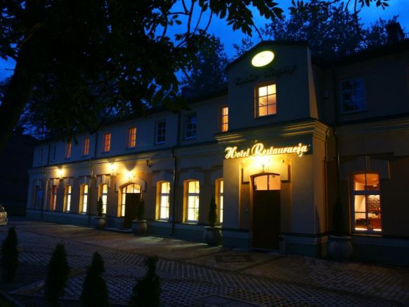 Отель Hotel Carskie Koszary, Замосць