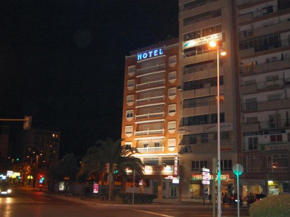 Отель Hotel Marina Victoria, Альхесирас