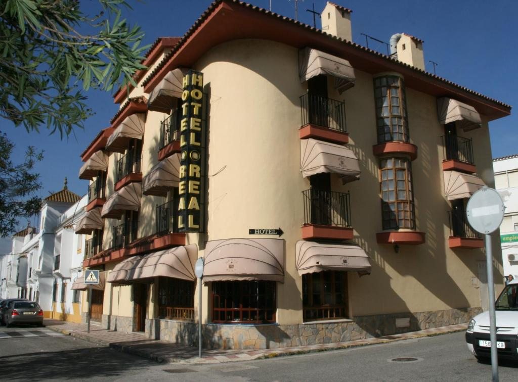 Hotel Real, Лос Барриос